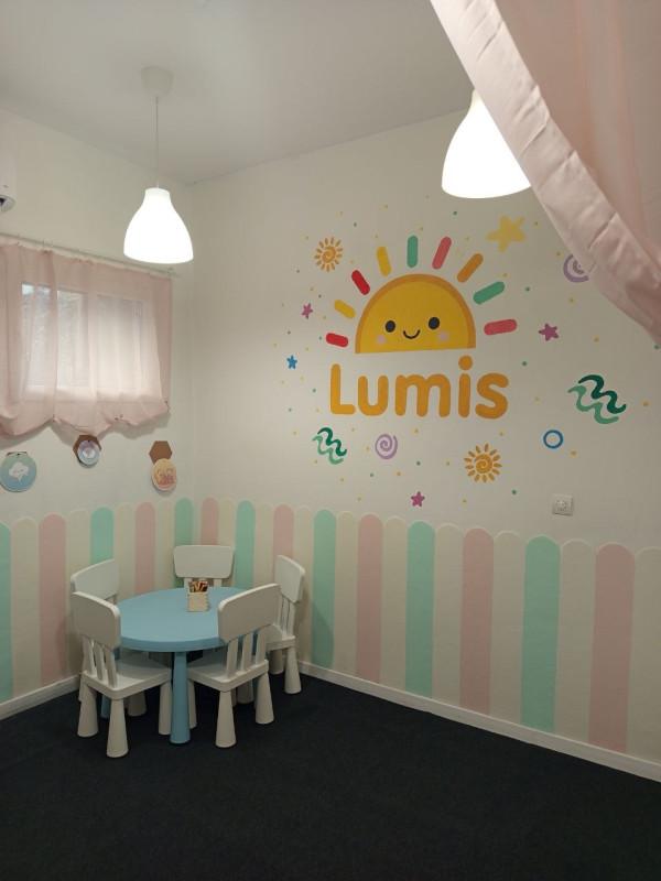 Lumis